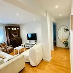 Calido Y Acogedor En El Centro De Con Parking Privado Apartman