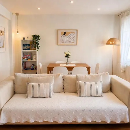 Cálido Y Acogedor En El Centro De Con Parking Privado Apartamento *