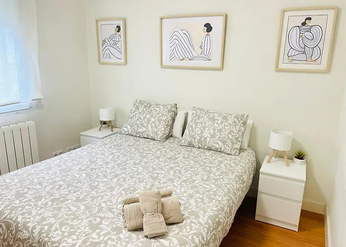 Calido Y Acogedor En El Centro De Con Parking Privado Lägenhet *