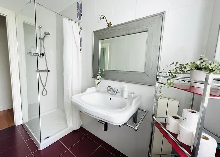 Calido Y Acogedor En El Centro De Con Parking Privado Lägenhet *